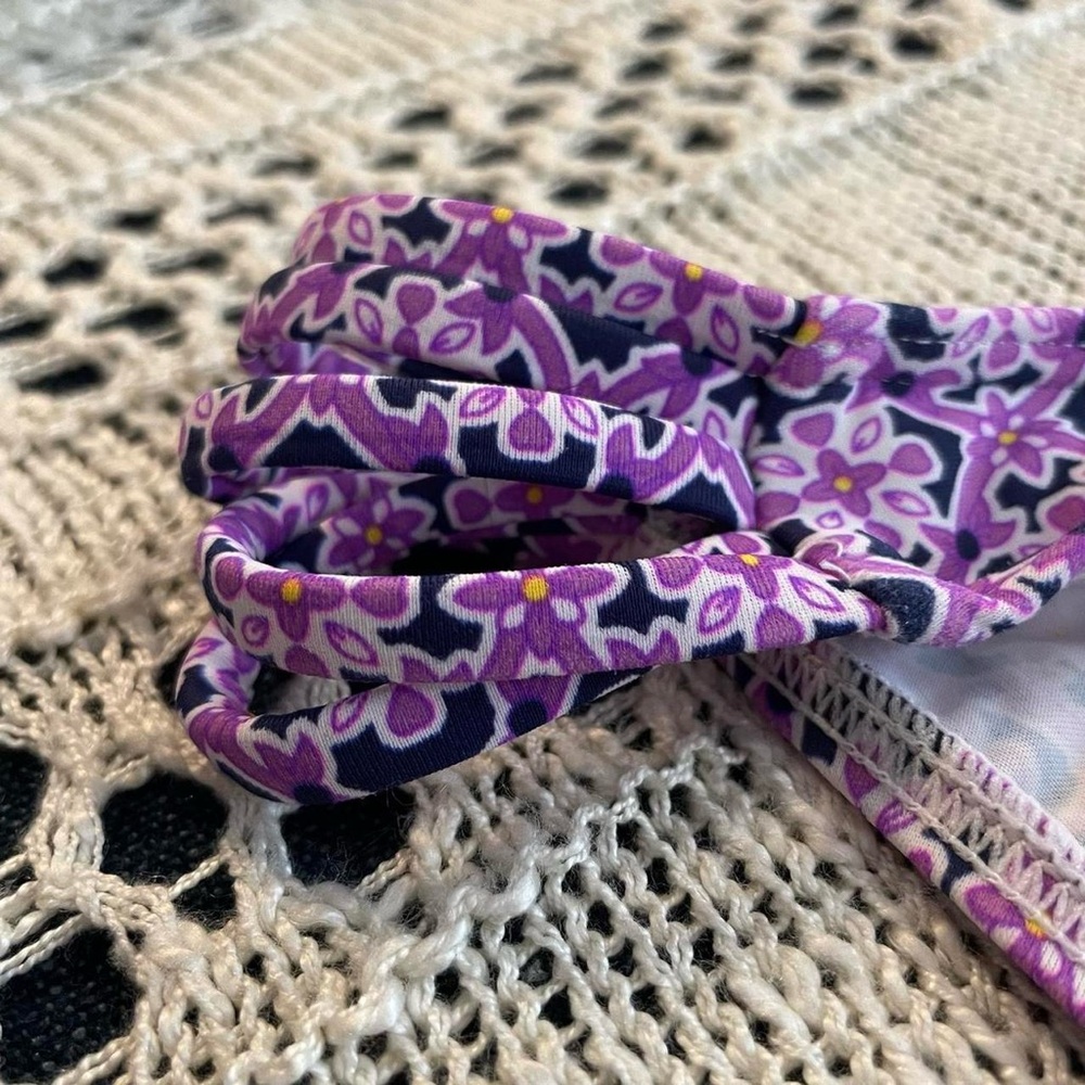 2-piece Purple Patterned Matching Bikini Set - Picture 4 of 7